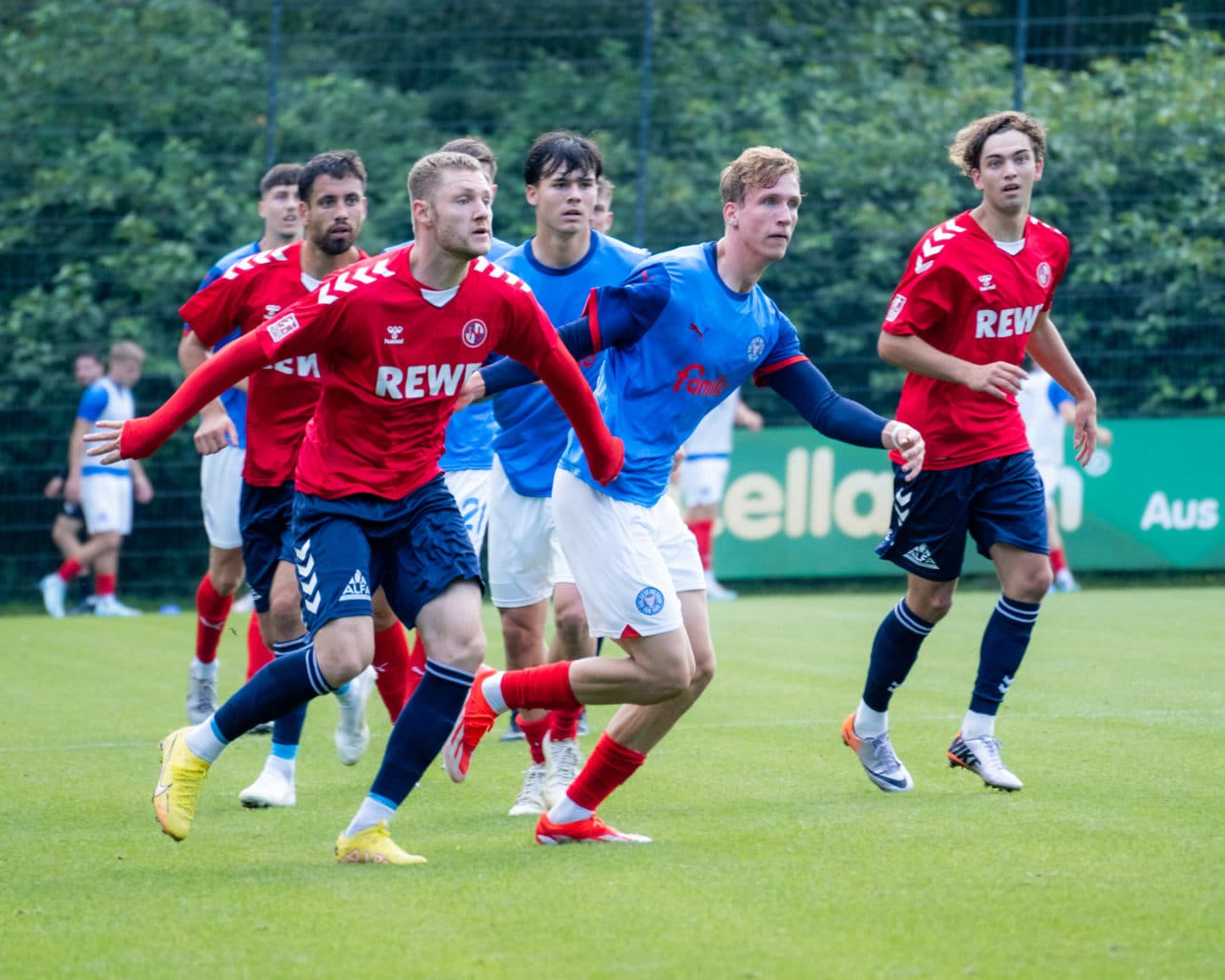 Holstein Kiel U23 Spieler gegen Eintracht Norderstedt 09