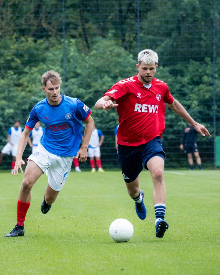 Holstein Kiel U23 Spieler gegen Eintracht Norderstedt 06