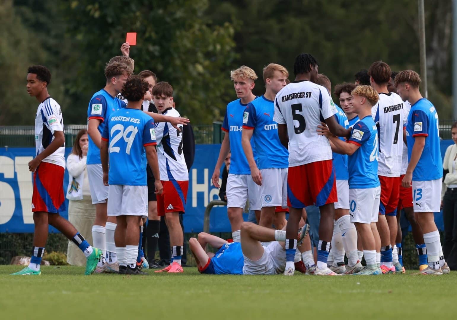 HSV - Holstein Kiel U19 (Foto: Michael Schwarz)