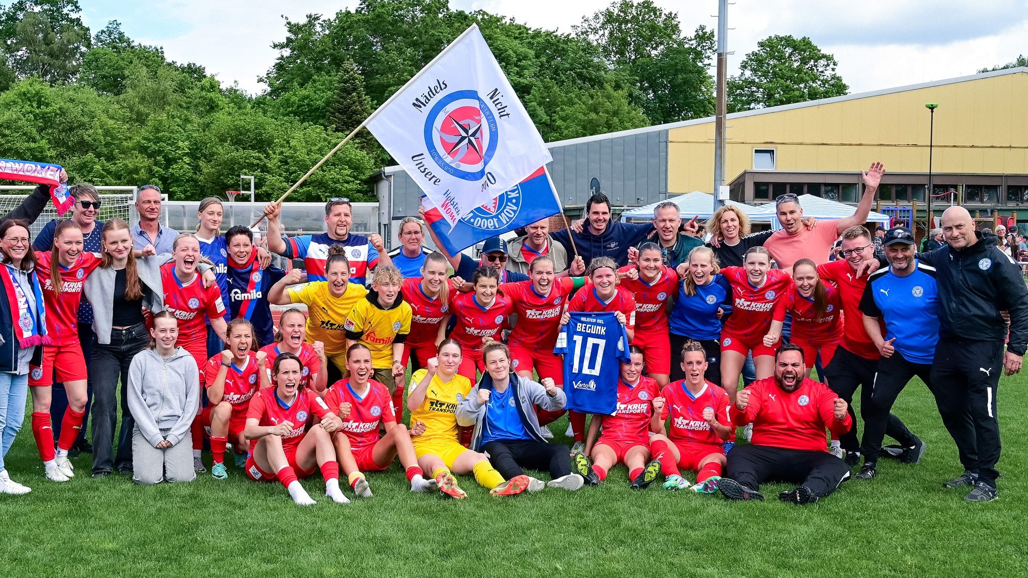 Fußball I Frauen I Saison 2023/2024 I Regionalliga Nord I 21. Spieltag I SV Henstedt-Ulzburg - Holstein Kiel I 19.05.2024